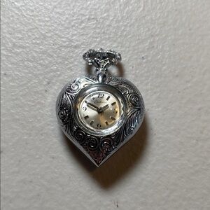 Endura Silver Tone Wind up Watch